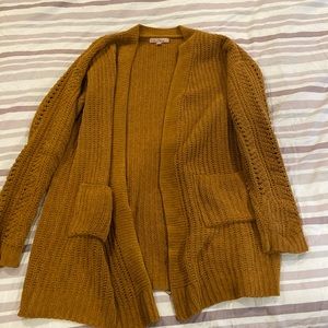 Woman’s Cardigan
